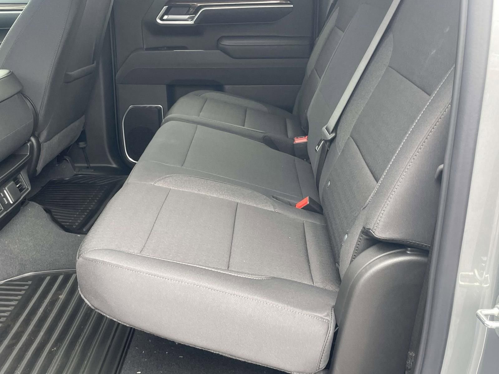 2026 Chevrolet Silverado 1500 LT - Photo 10