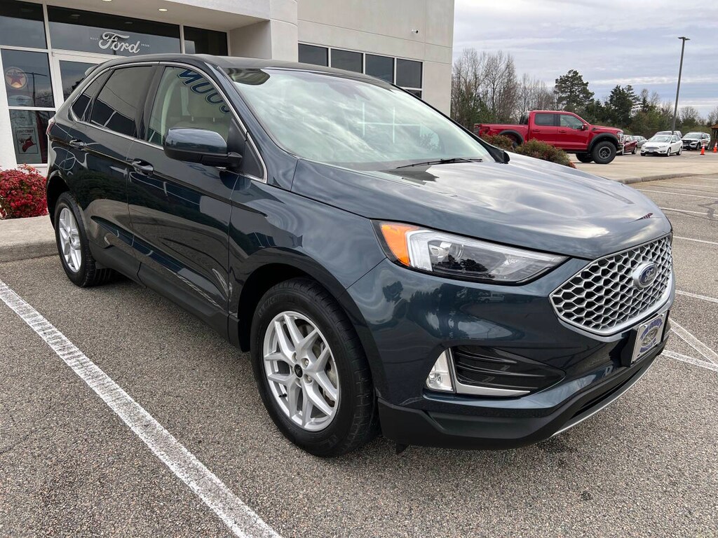 Used 2024 Ford Edge SEL AWD 4dr SUV SUV