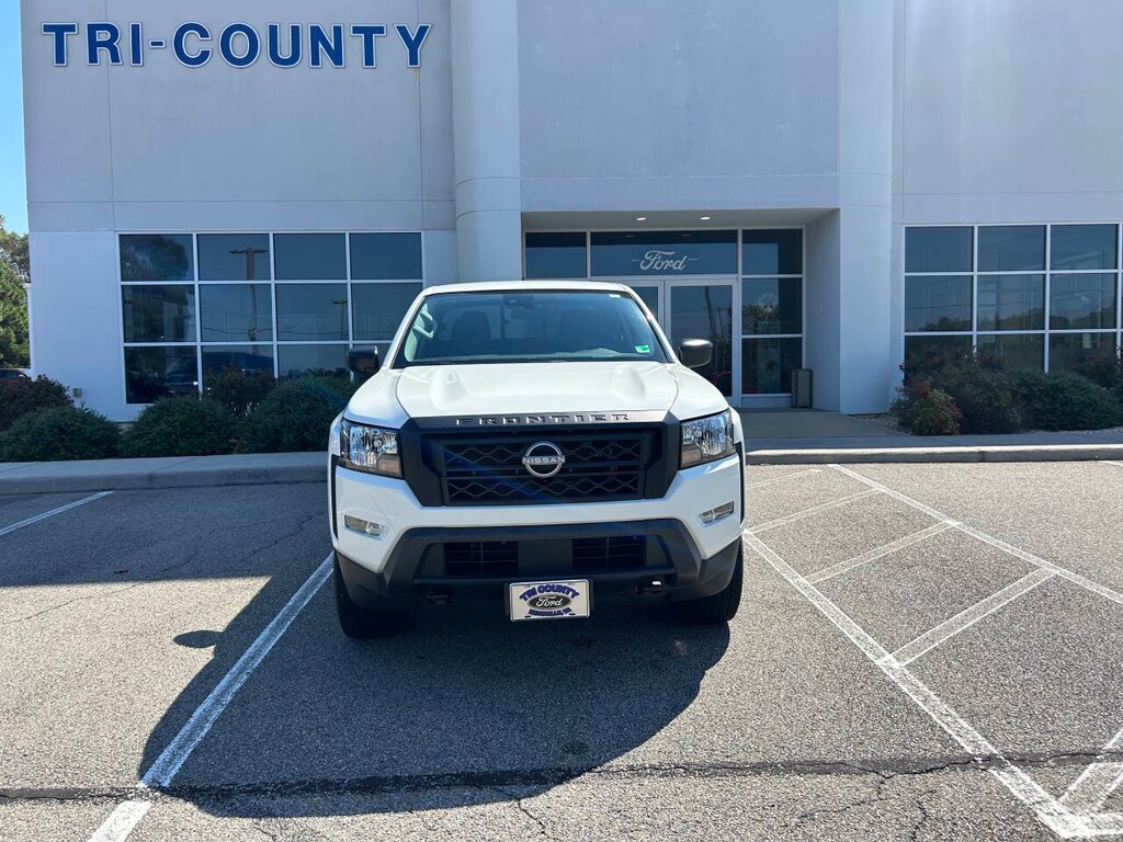 Used 2022 Nissan Frontier S 4x4 4dr Crew Cab 5 ft. SB Truck Crew Cab