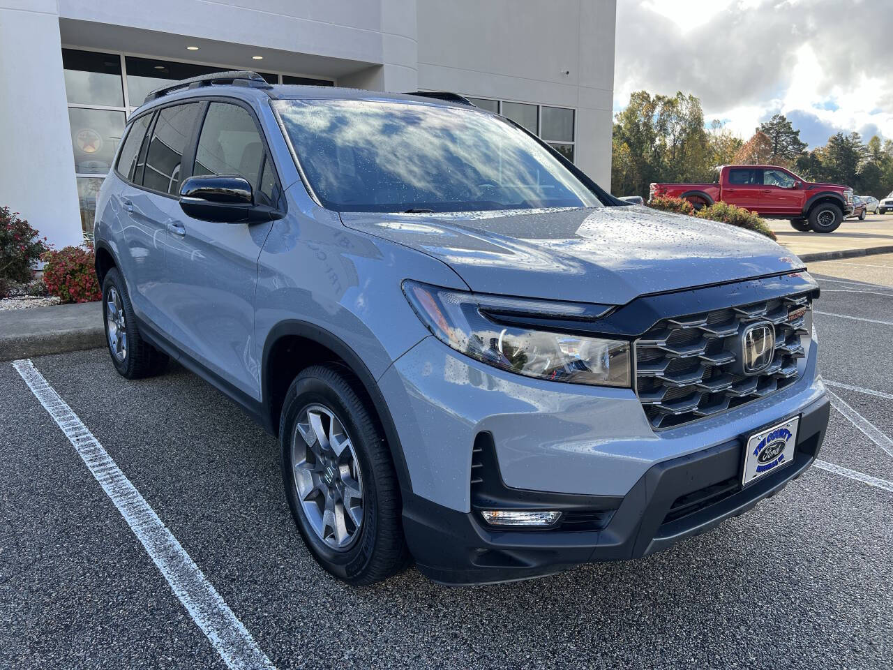 2023 Honda Passport TrailSport photo 2