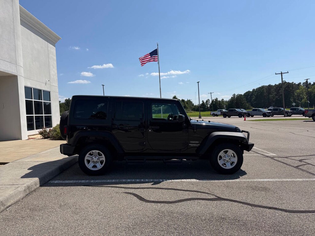 Used 2016 Jeep Wrangler Unlimited Sport 4x4 4dr SUV SUV