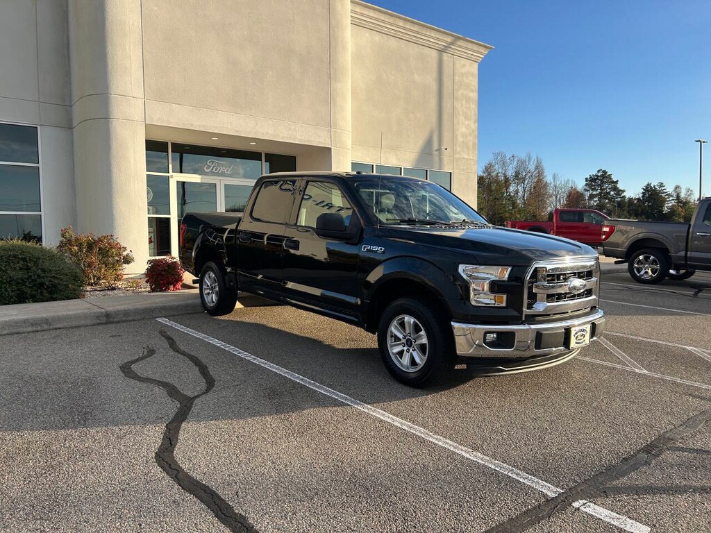 Used 2017 Ford F-150 XLT 4x2 4dr Supercrew 5.5 ft. SB Truck SuperCrew Cab