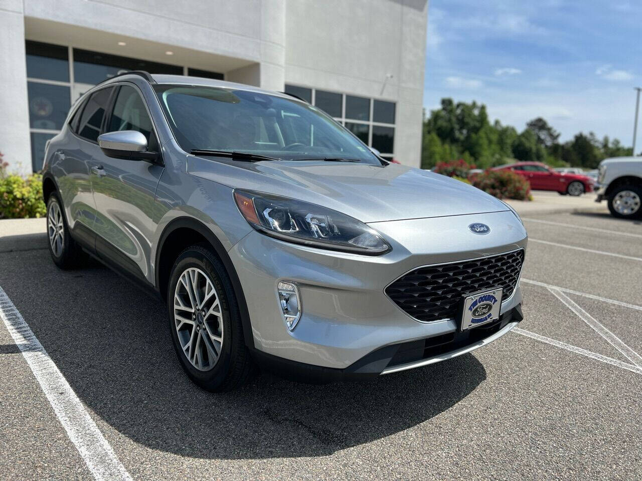 2022 Ford Escape SEL photo 3