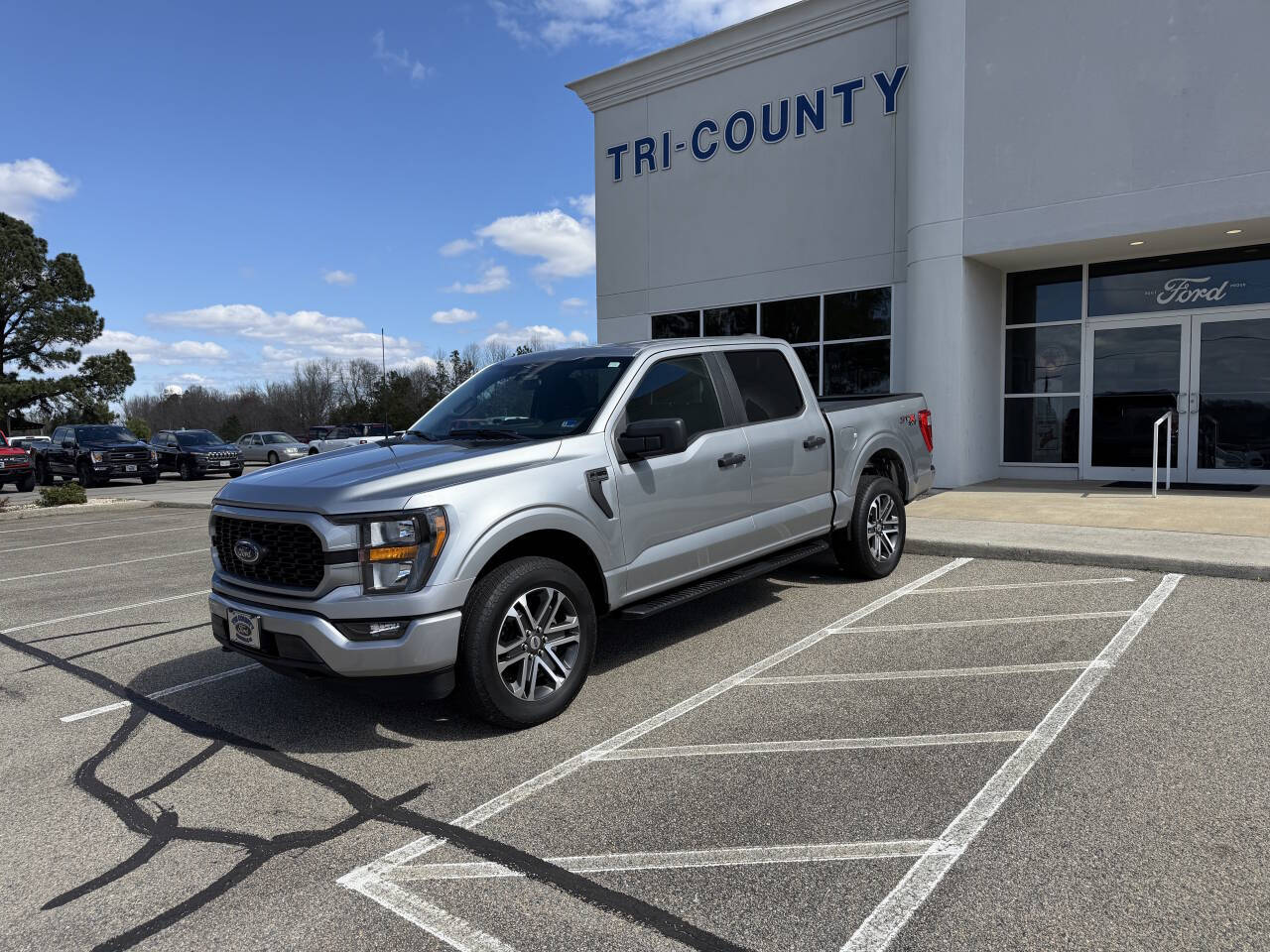 2023 Ford F-150 XL 4x4 SuperCrew 5-1/2 Box's photo