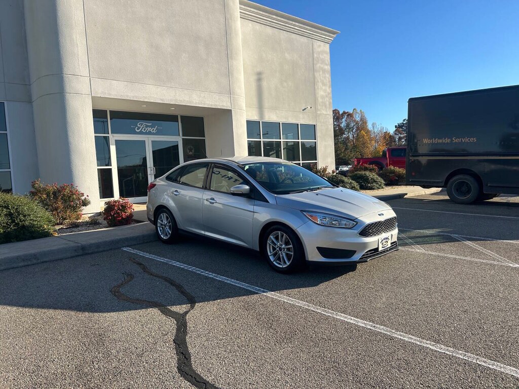 Used 2016 Ford Focus SE 4dr Sedan Sedan