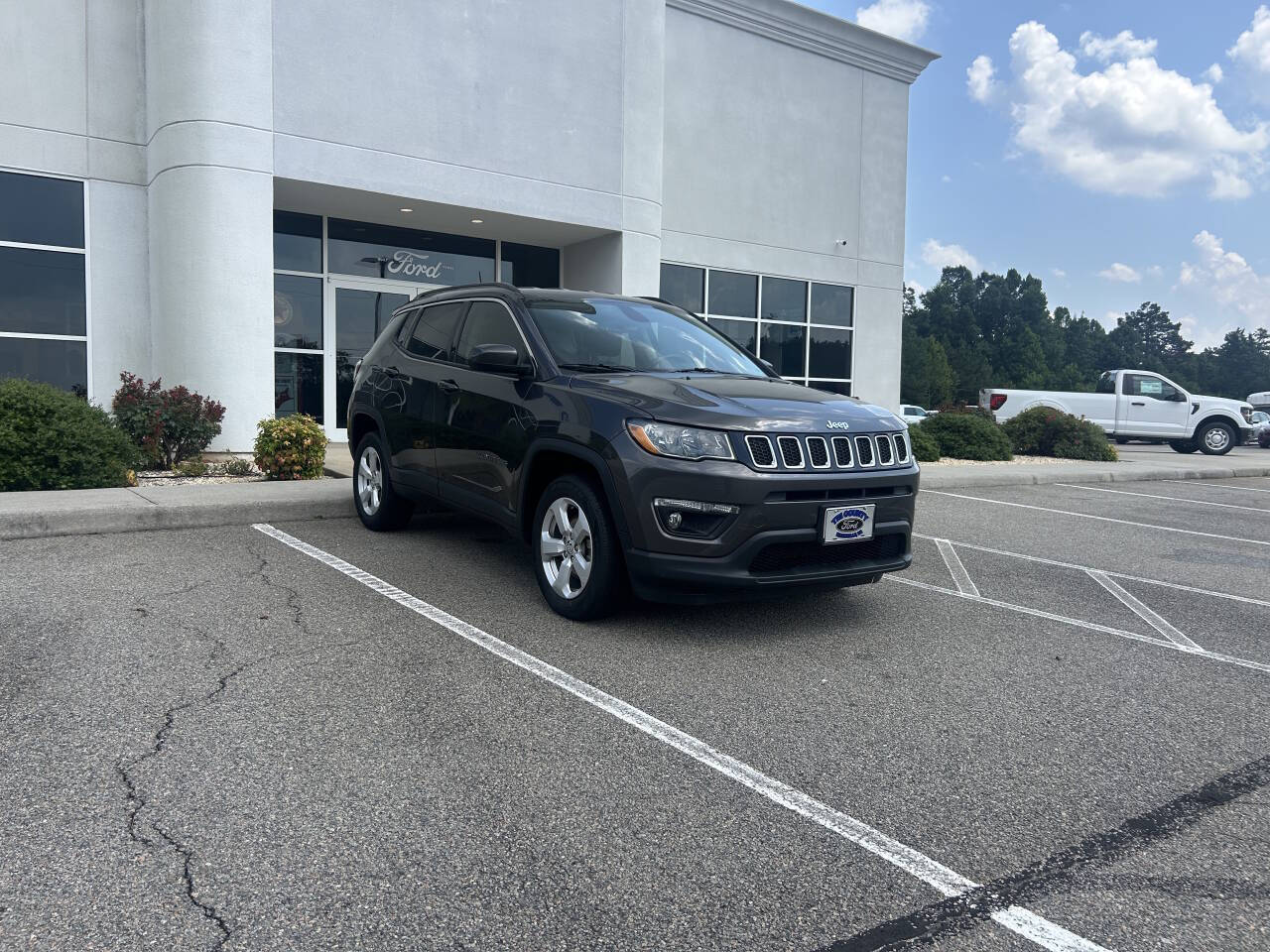 2021 Jeep Compass Latitude photo 3