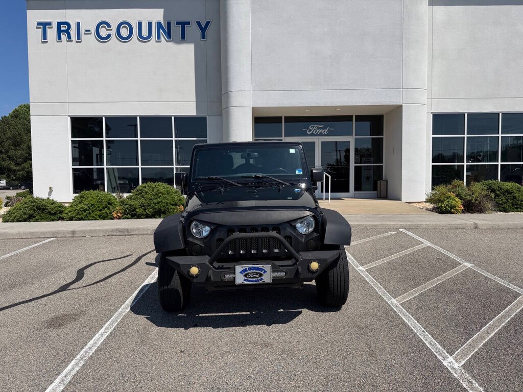 Used 2016 Jeep Wrangler Unlimited Sport 4x4 4dr SUV SUV