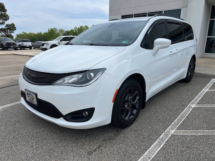 2019 Chrysler Pacifica Touring L 4dr Mini Van Van Passenger Van