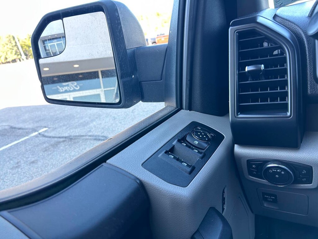 Used 2019 Ford F-150 XL 4x4 4dr Supercrew 5.5 ft. SB Truck SuperCrew Cab