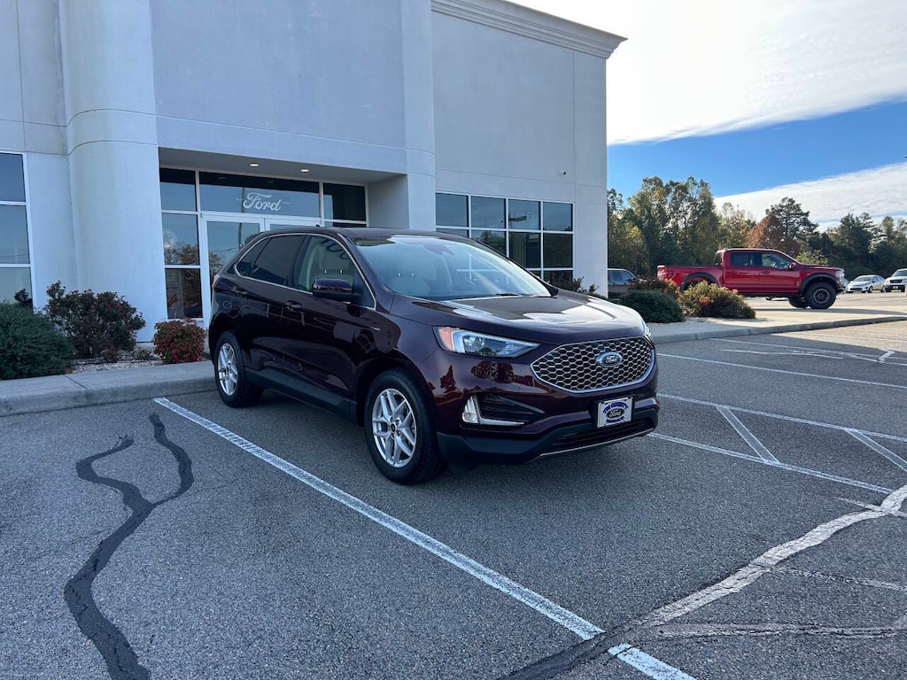 Used 2024 Ford Edge SEL AWD 4dr SUV SUV