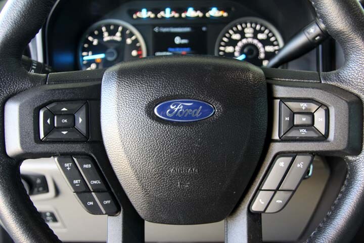 2016 Ford F-150 XLT photo 4