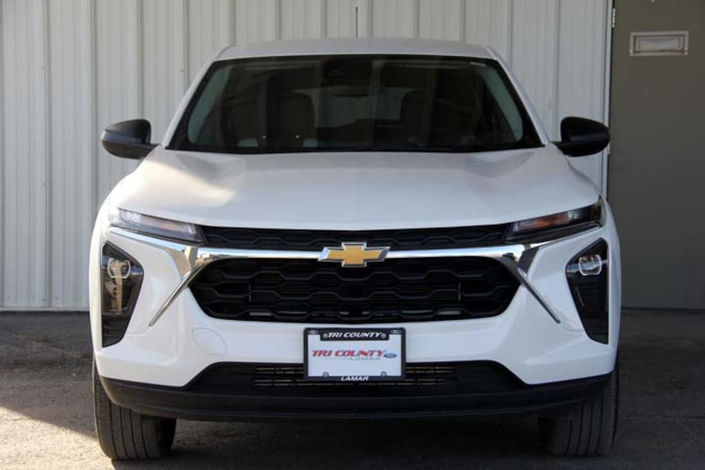 Used 2025 Chevrolet Trax LS Wagon