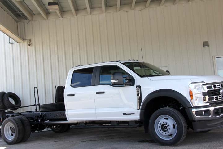 2026 Ford F-550 XL 4x4 Crew Cab 203-In DRW's photo