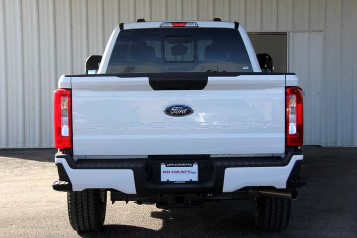 2026 Ford F-350 Super Duty XL - Photo 10