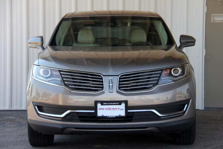 Used 2017 Lincoln MKX Select with VIN 2LMPJ8KR7HBL52492 for sale in Lamar, CO