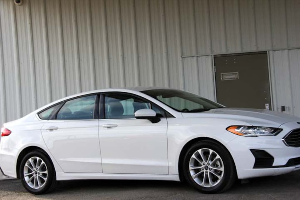 Used 2019 Ford Fusion SE Sedan