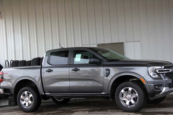 2025 Ford Ranger XLT 4x4 SuperCrew 5' Box's photo