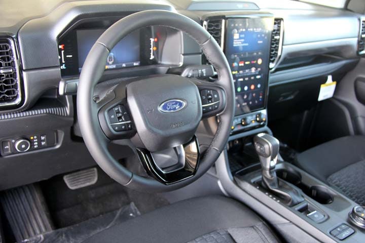 2025 Ford Ranger XLT - Photo 13