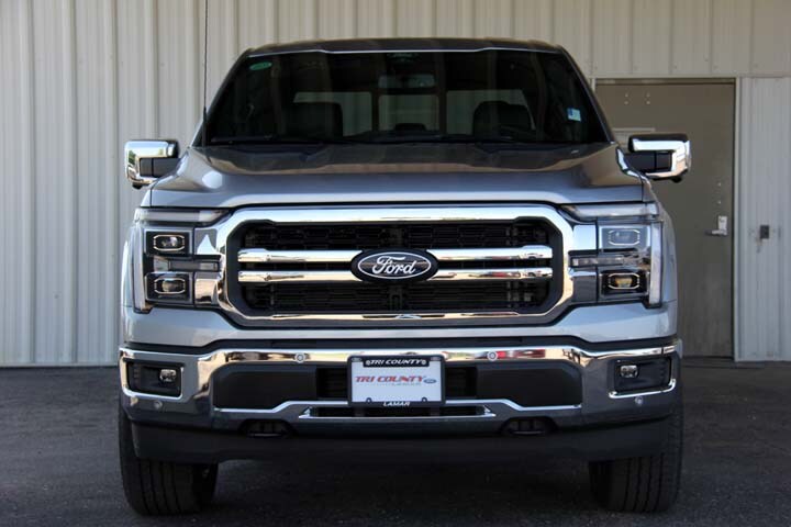 2025 Ford F-150 Lariat photo 2