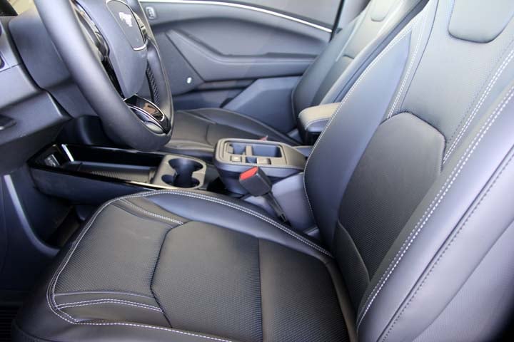 2025 Ford Mustang Mach-E Premium - Photo 6