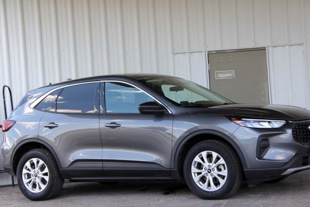 Used 2023 Ford Escape Active Wagon