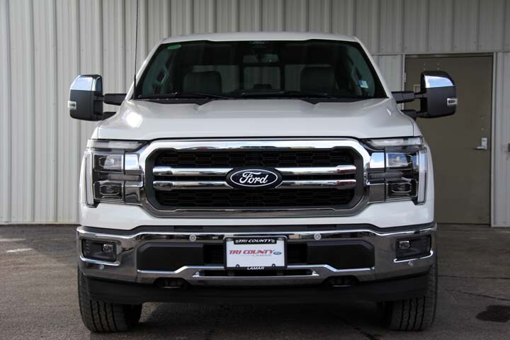 2025 Ford F-150 Lariat photo 2