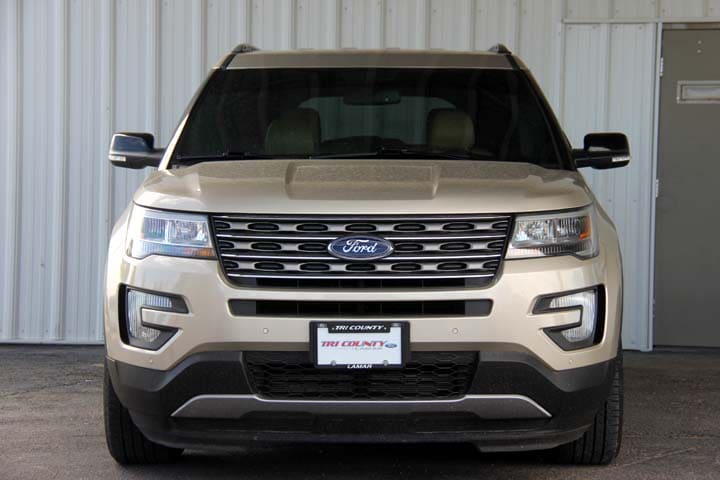 Used 2017 Ford Explorer XLT with VIN 1FM5K7DH6HGD03534 for sale in Lamar, CO