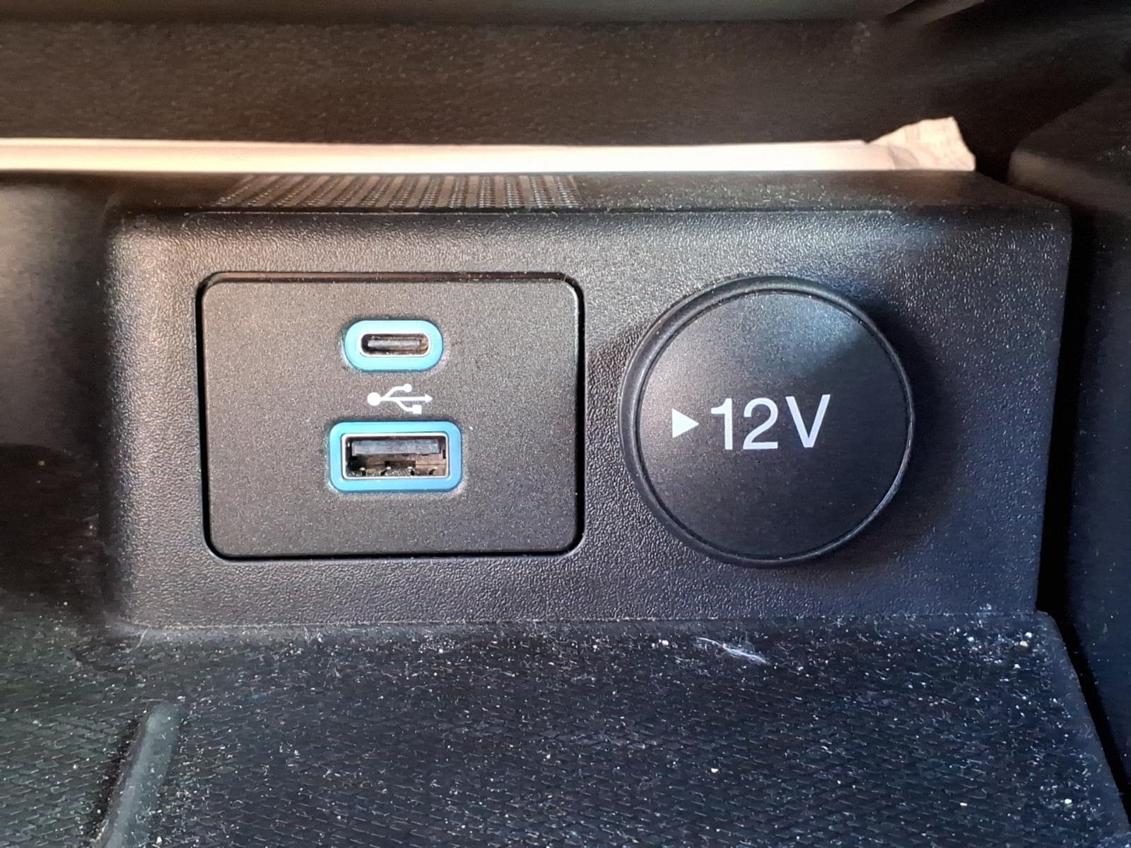 2022 Ford Escape Titanium - Photo 19