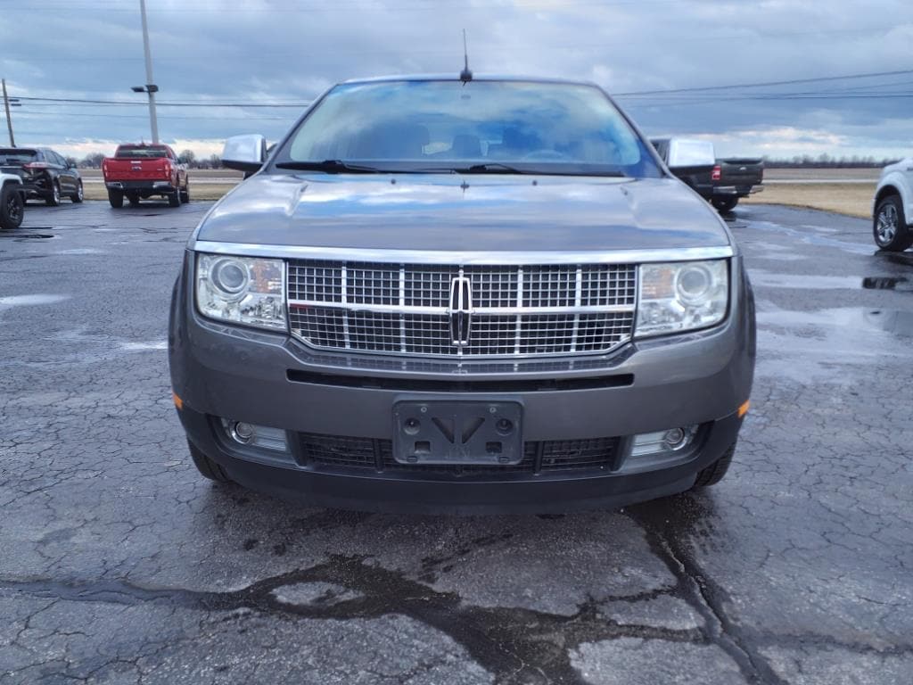 Used 2009 Lincoln MKX  with VIN 2LMDU68CX9BJ01792 for sale in Oak Harbor, OH