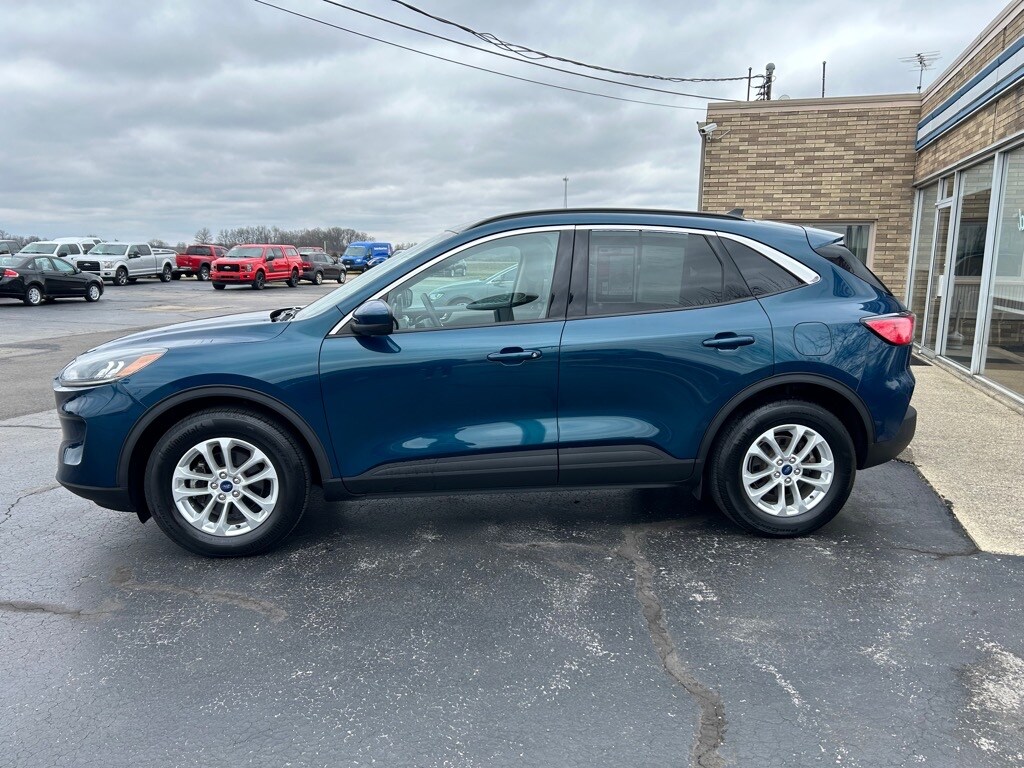 2020 Ford Escape SE photo 4
