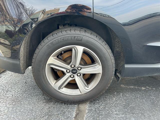 2023 Ford Edge SEL photo 4