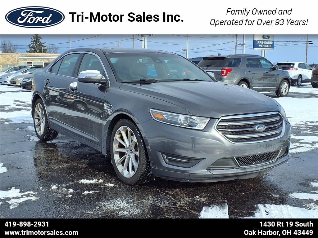 2016 Ford Taurus Limited's photo