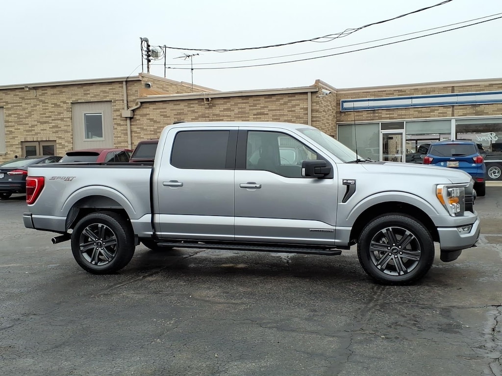 2023 Ford F-150 XLT photo 2