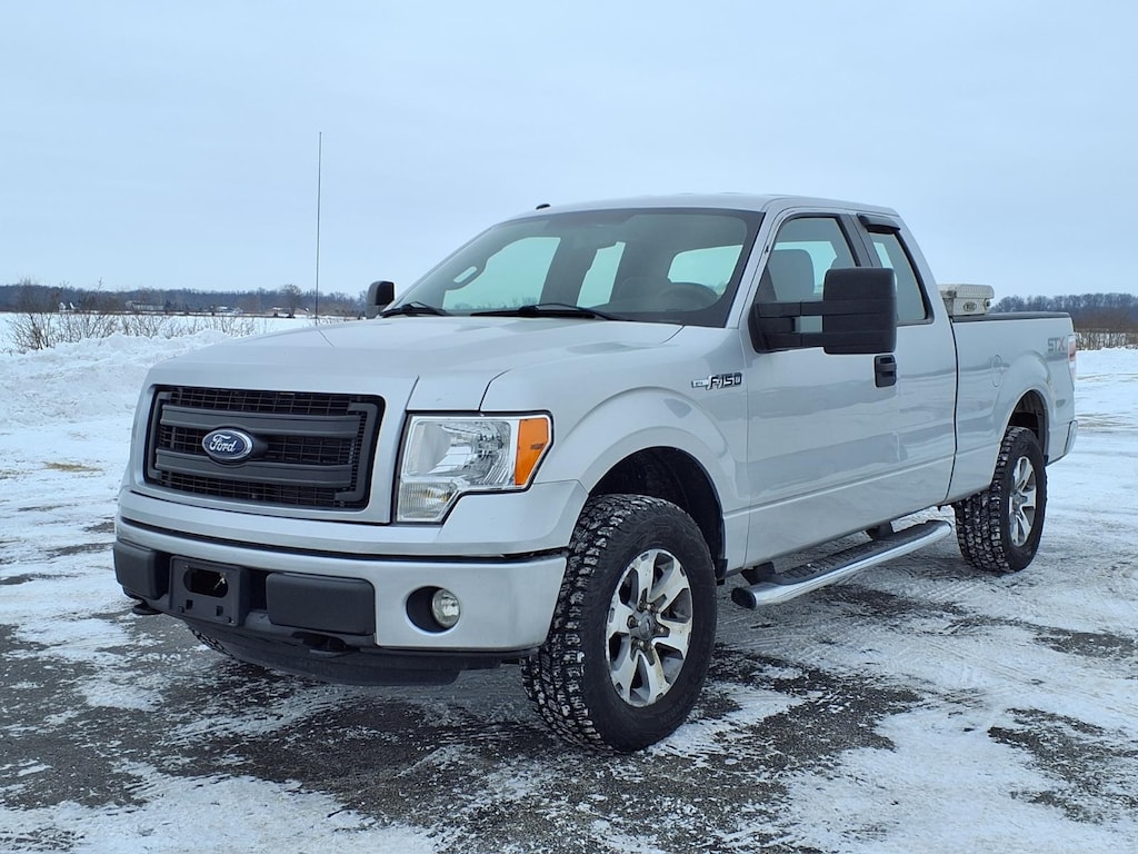 2014 Ford F-150 STX photo 2