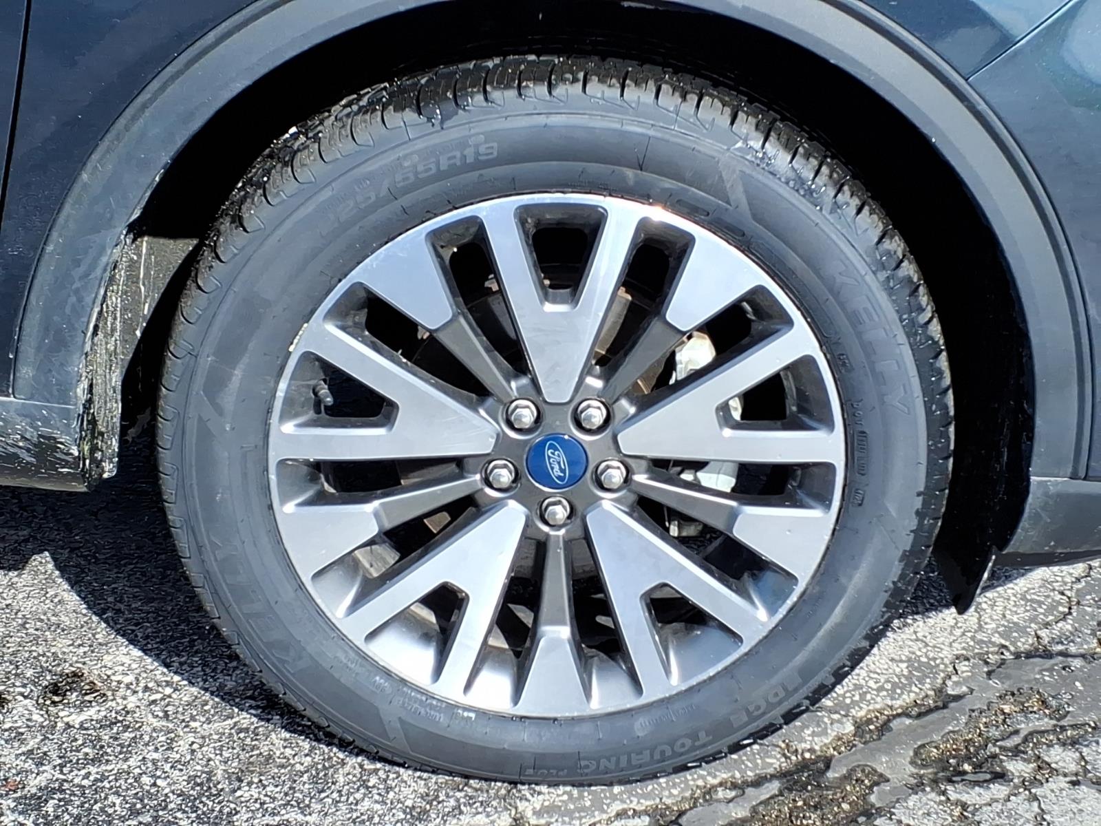 2022 Ford Escape Titanium - Photo 8