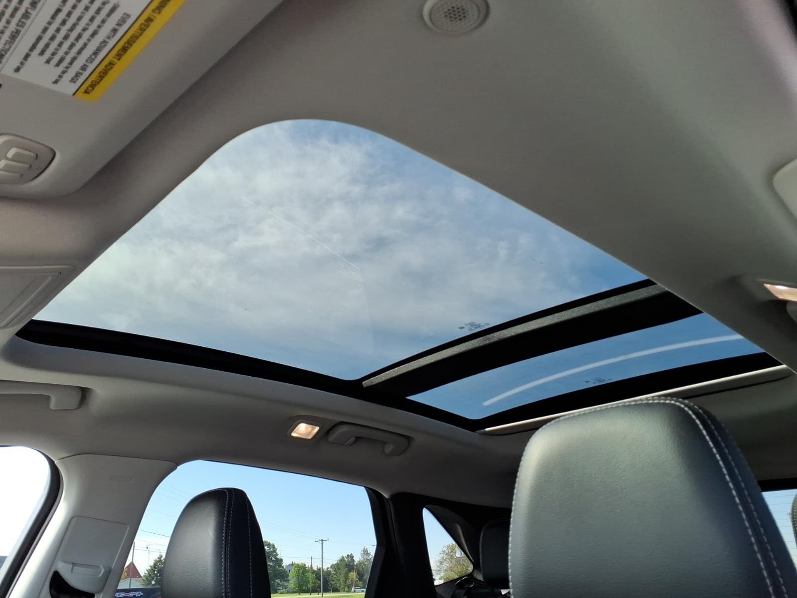 2022 Ford Escape Titanium - Photo 16