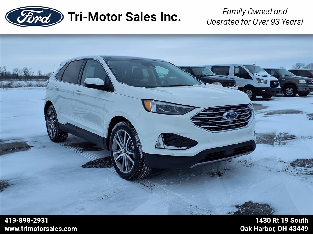 2024 Ford Edge Titanium's photo