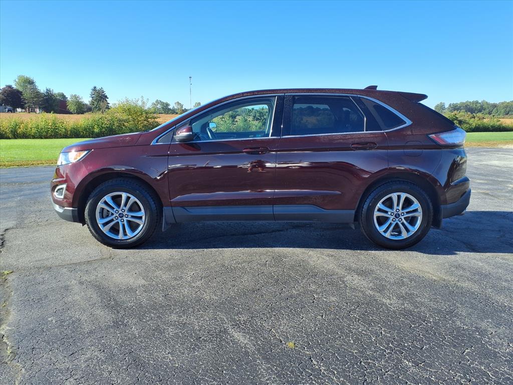 2018 Ford Edge SEL photo 2