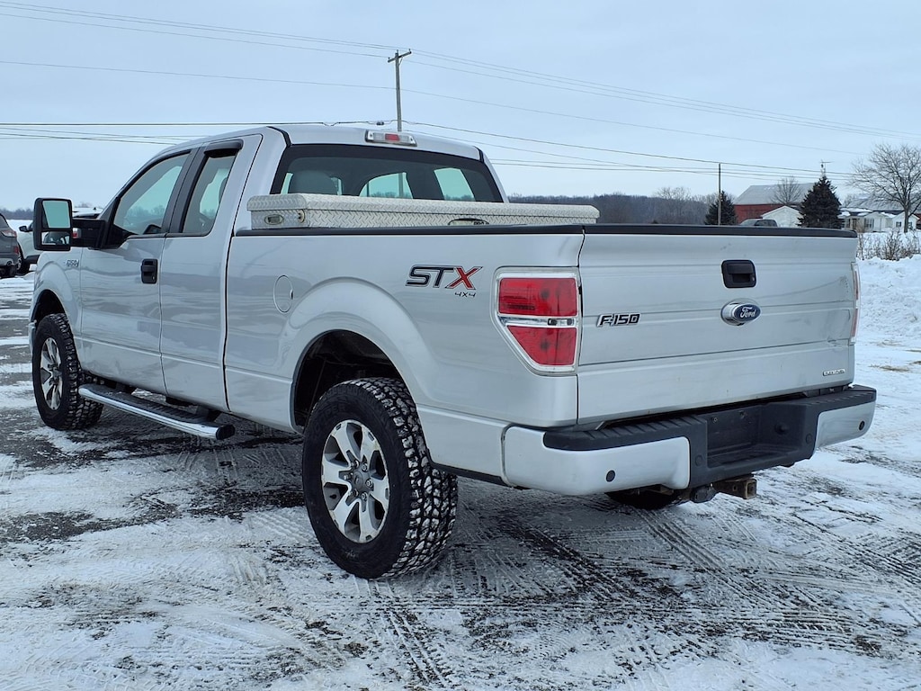 2014 Ford F-150 STX photo 4