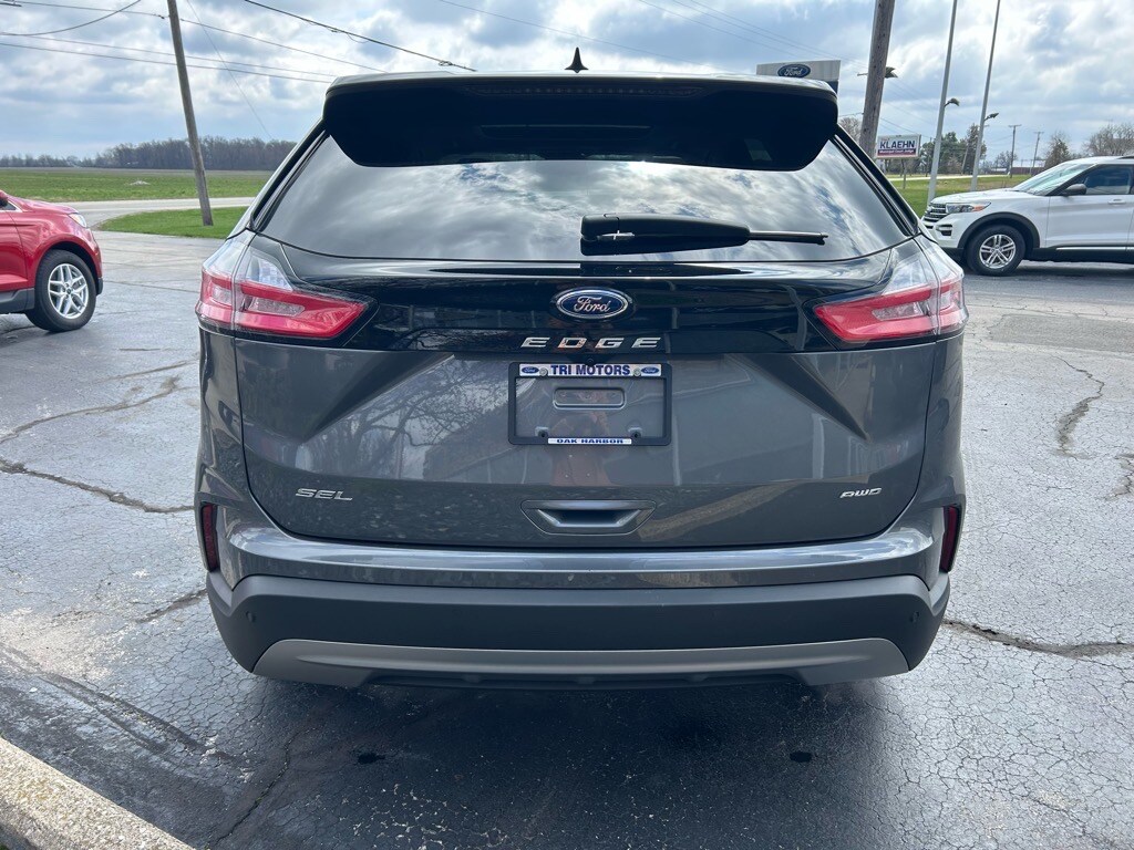 2023 Ford Edge SEL photo 4