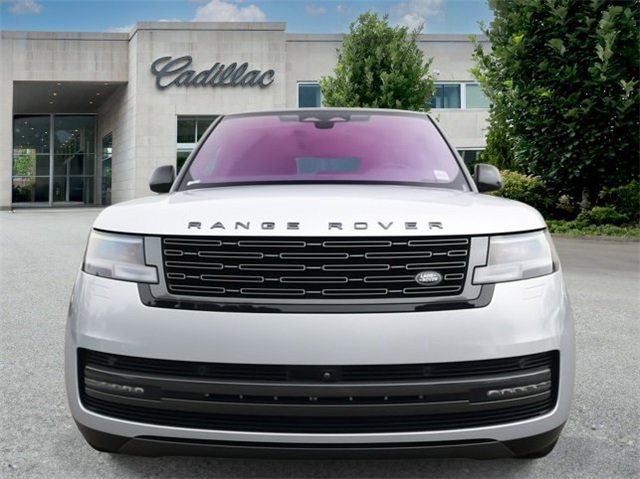 2023 Land Rover Range Rover SE photo 2