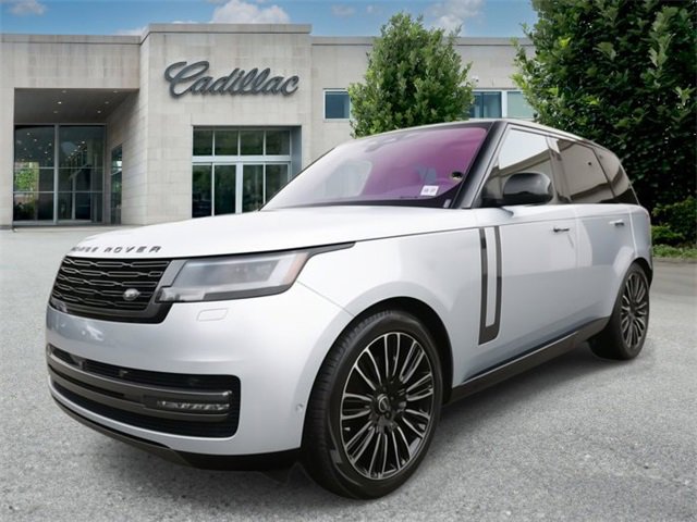 2023 Land Rover Range Rover SE photo 3