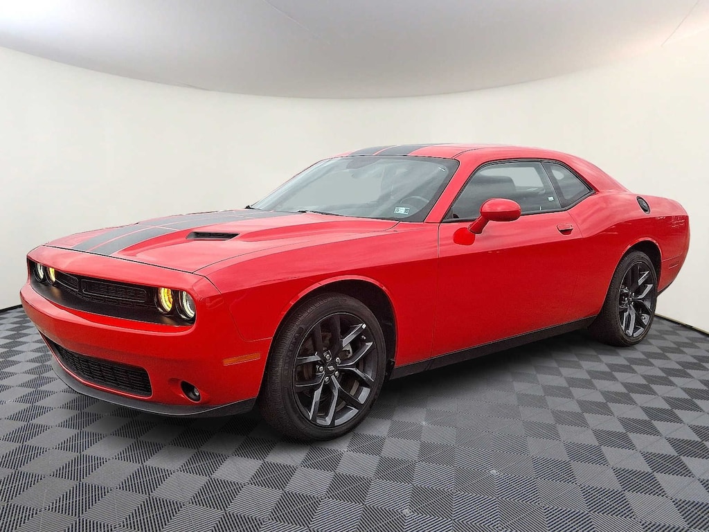Used 2022 Dodge Challenger SXT Coupe