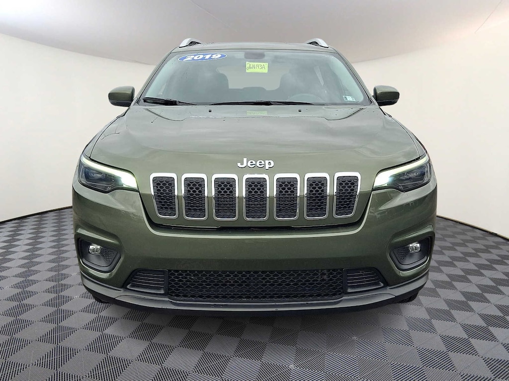 Used 2019 Jeep Cherokee Latitude Plus 4x4 SUV