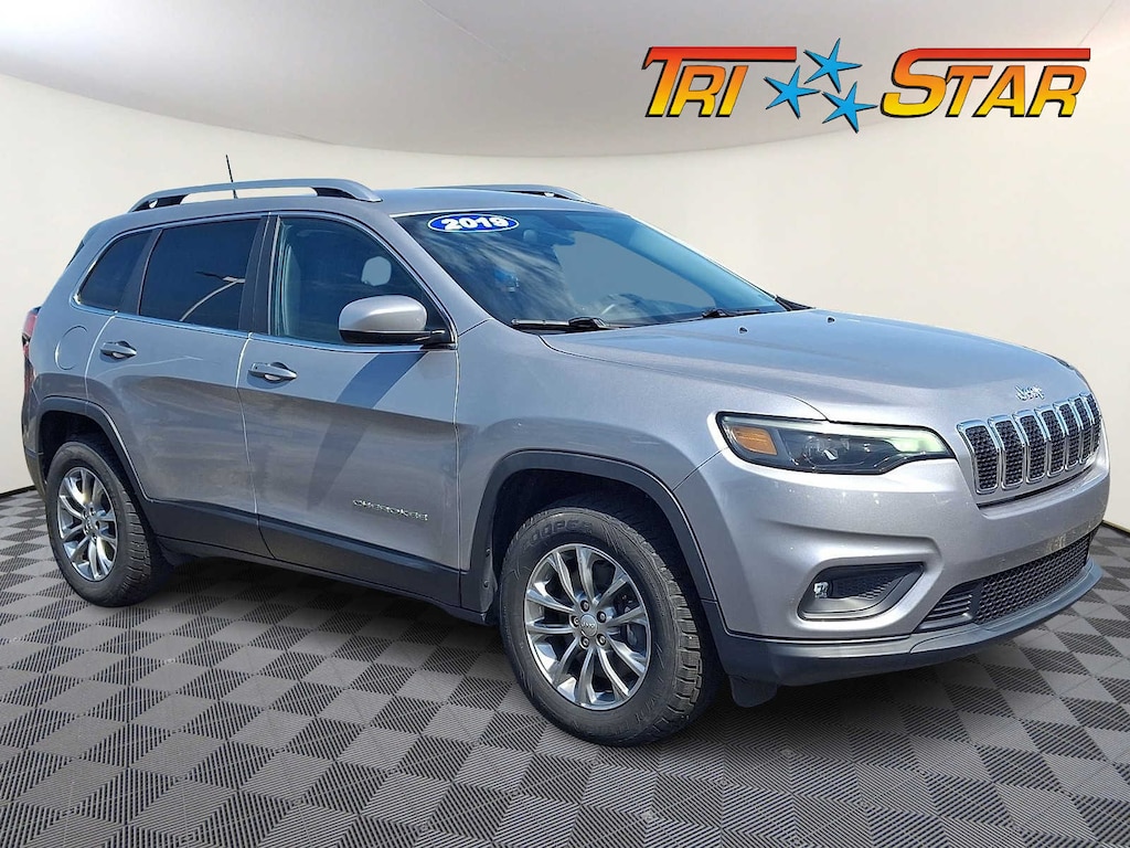 Used 2019 Jeep Cherokee Latitude Plus 4x4 SUV