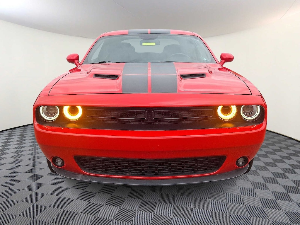 Used 2022 Dodge Challenger SXT Coupe