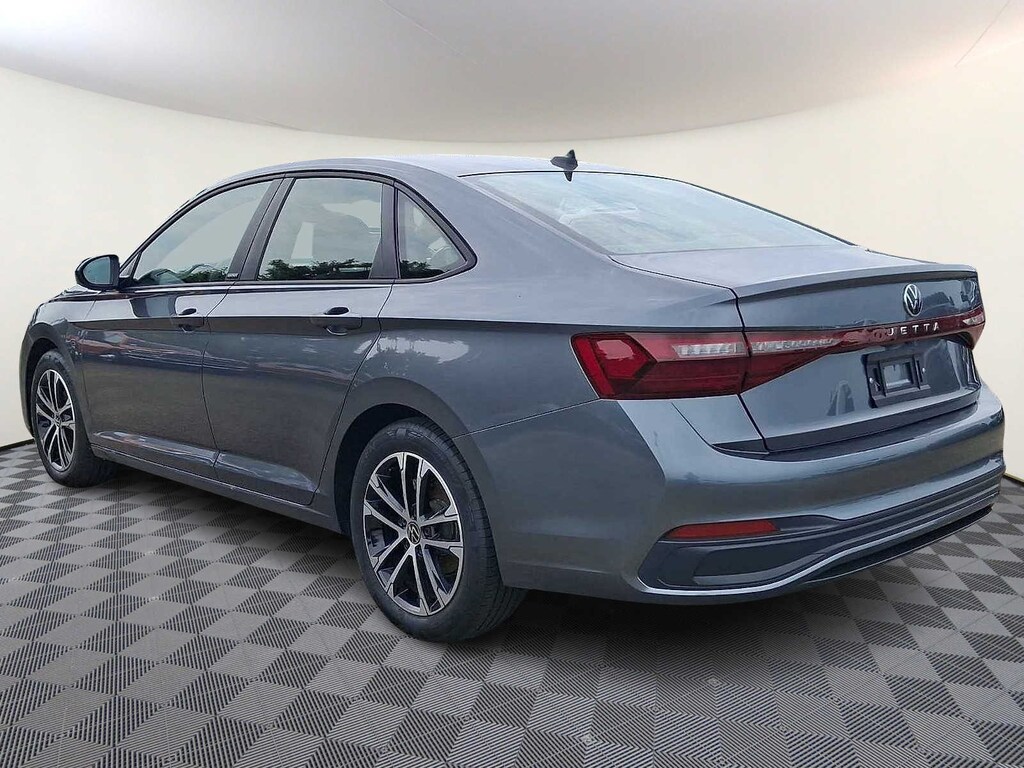 Used 2025 Volkswagen Jetta 1.5T Sport Sedan