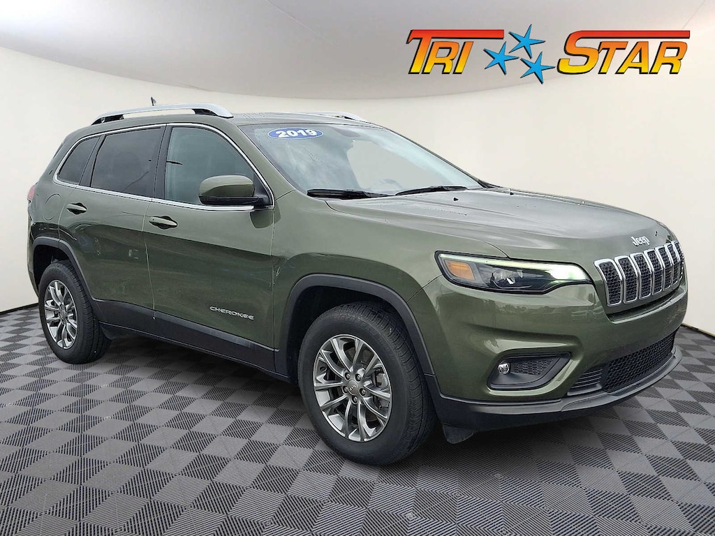Used 2019 Jeep Cherokee Latitude Plus 4x4 SUV