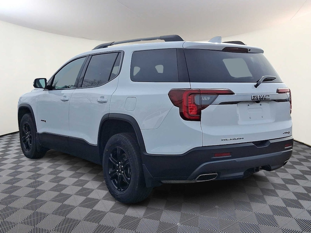 Used 2023 GMC Acadia AT4 SUV