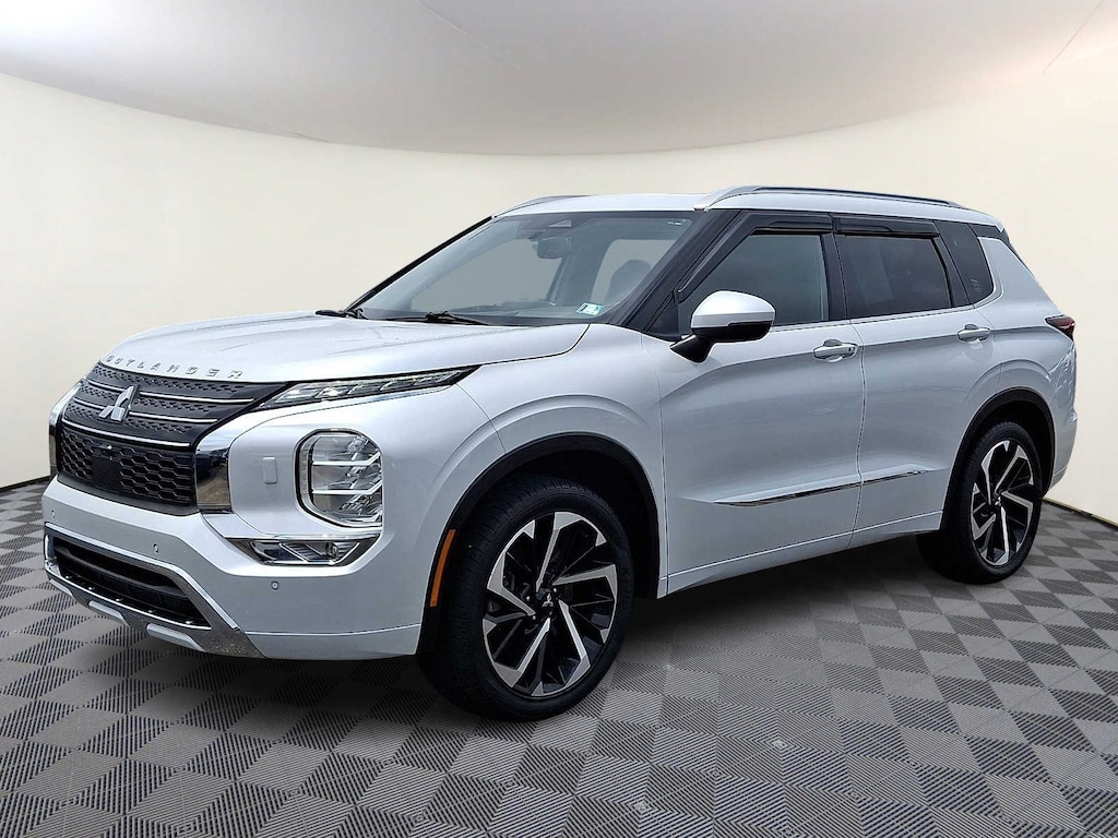 Used 2023 Mitsubishi Outlander SEL SUV